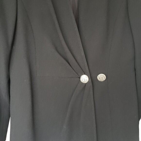 Vintage Ungaro Wool Blazer Collarless V-neck Two Button Pleated Front Black - Picture 6 of 10